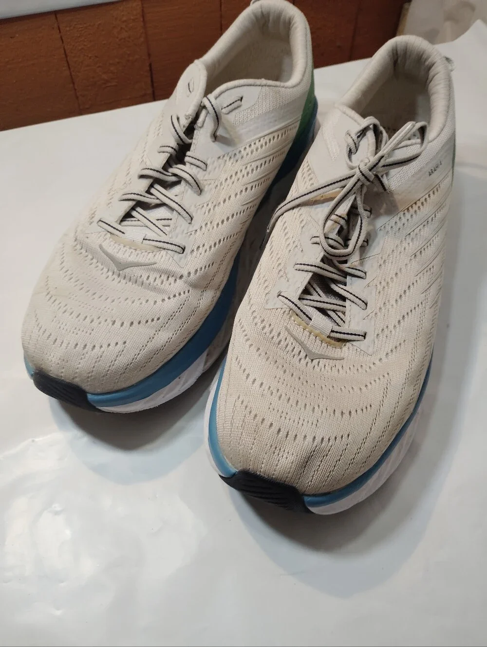 Hoka One One Arahi 4 Shoes Mens Size 13 Gray Running Comfort Walking Sneakers